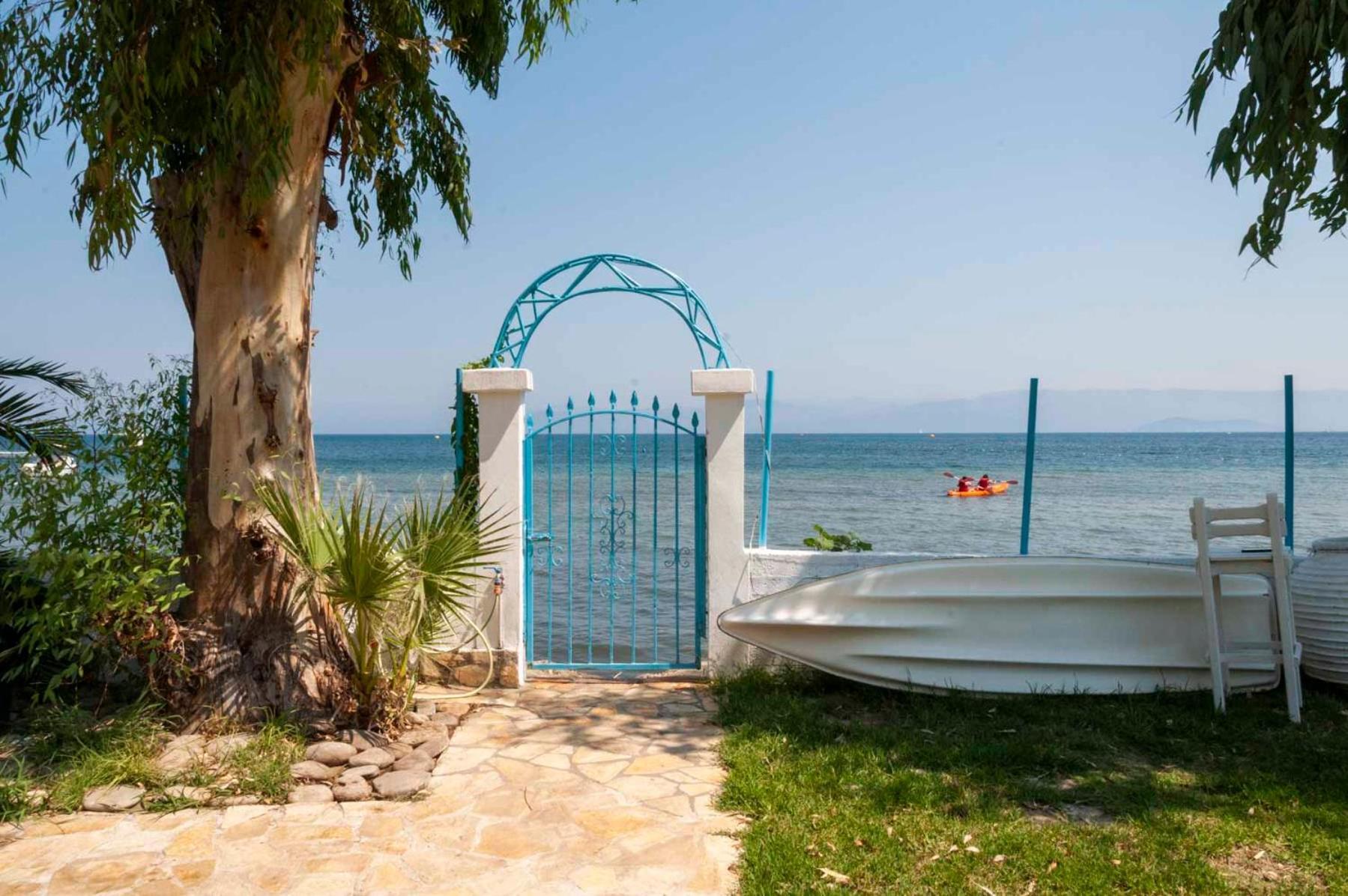 Lemami Seafront Bungalows Kavos Exterior photo