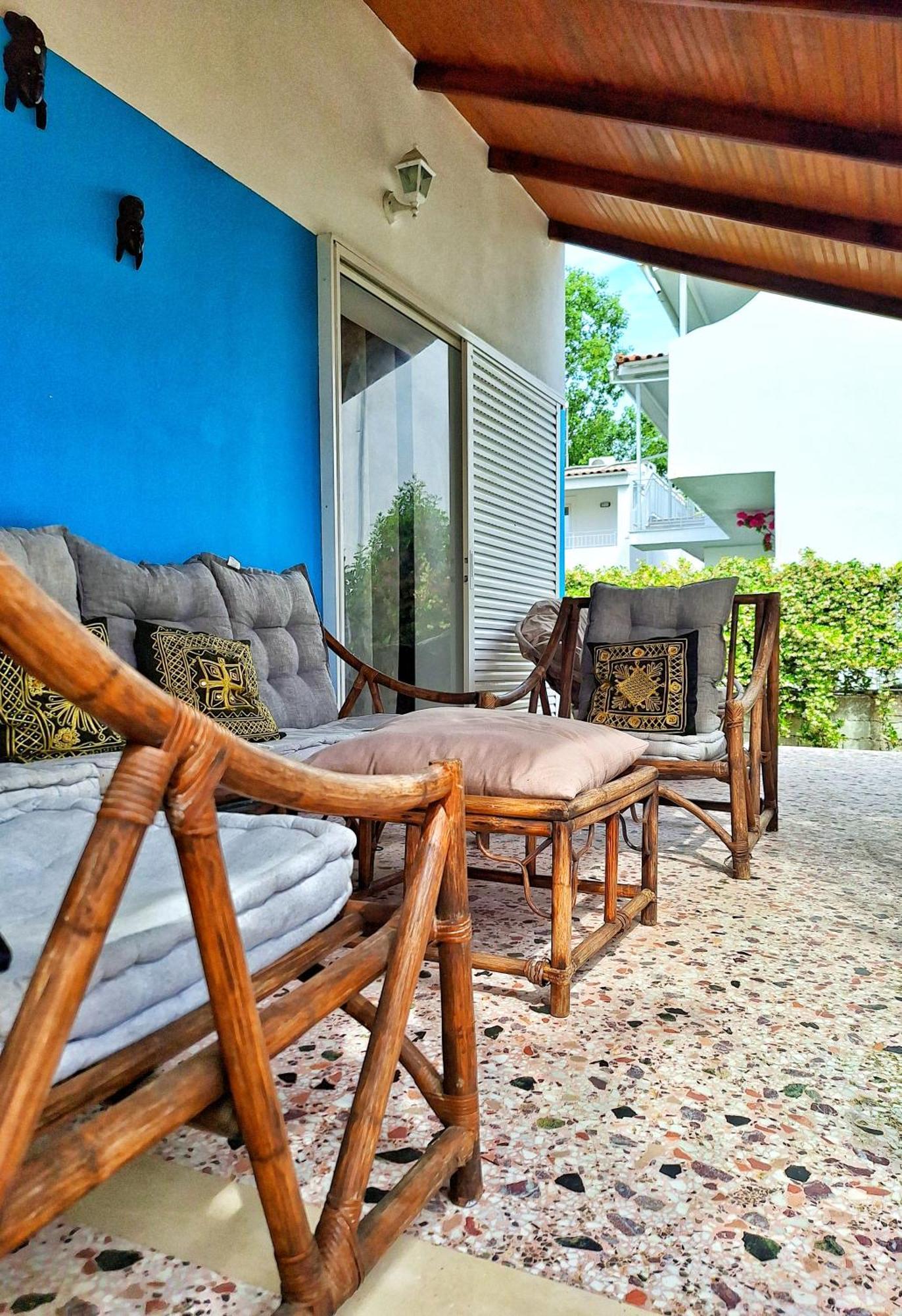 Lemami Seafront Bungalows Kavos Room photo