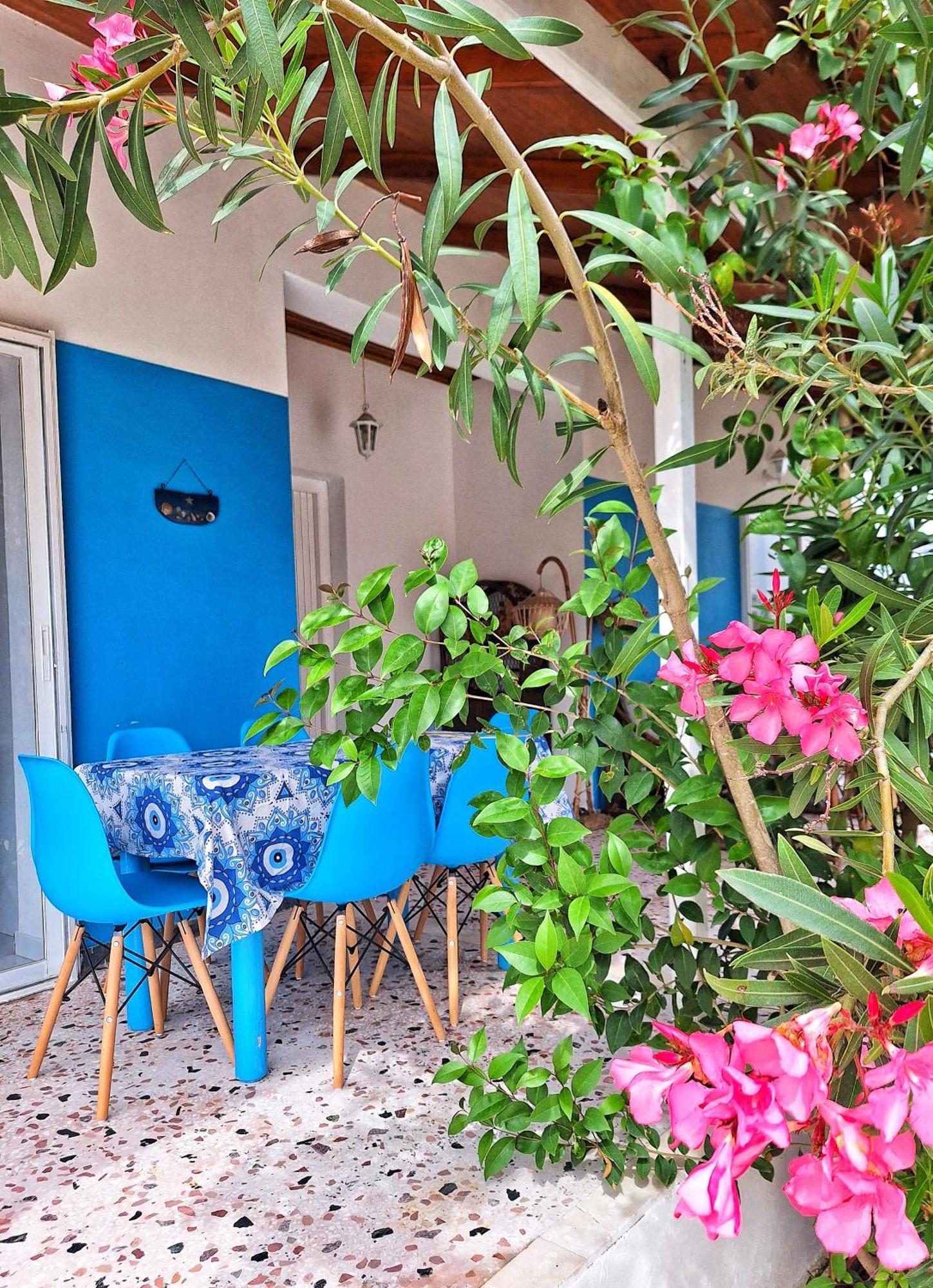 Lemami Seafront Bungalows Kavos Room photo